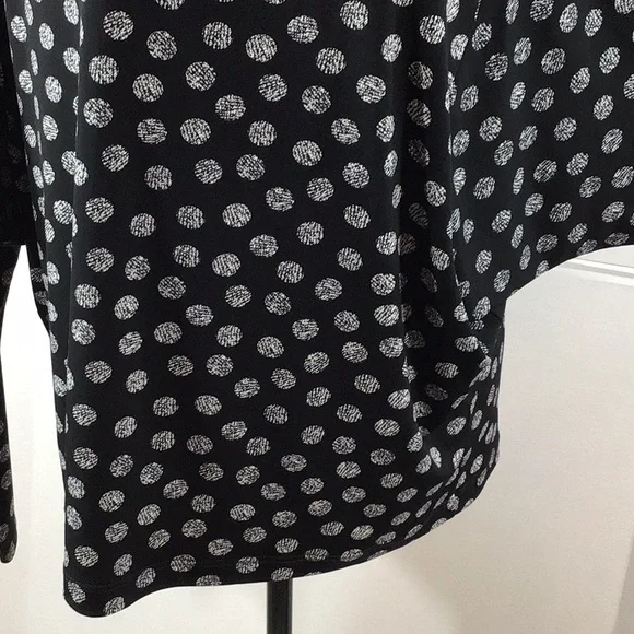 Clara SunWoo b/w polka dot top L - Picture 4 of 10